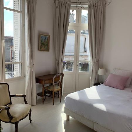 Le Saint-Remy Apartment เอแปร์เน ภายนอก รูปภาพ