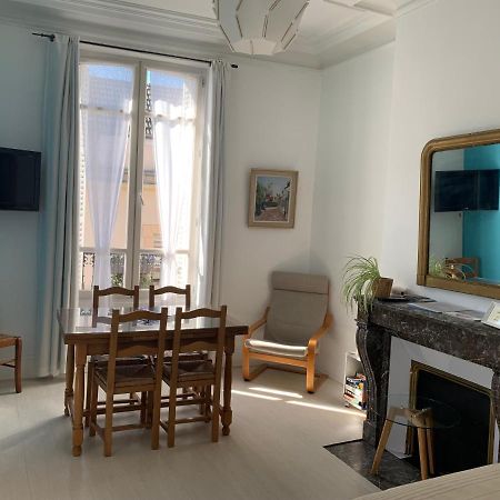 Le Saint-Remy Apartment เอแปร์เน ภายนอก รูปภาพ