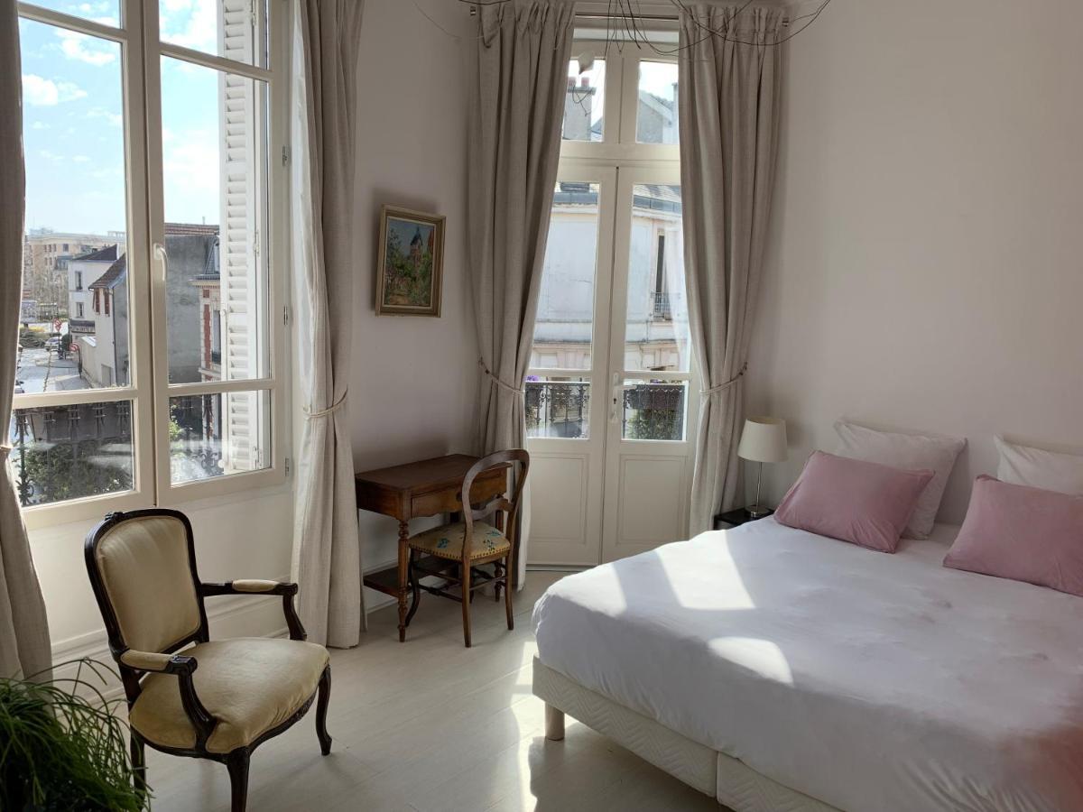 Le Saint-Remy Apartment เอแปร์เน ภายนอก รูปภาพ