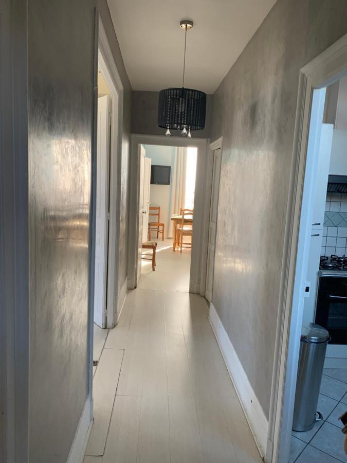 Le Saint-Remy Apartment เอแปร์เน ภายนอก รูปภาพ