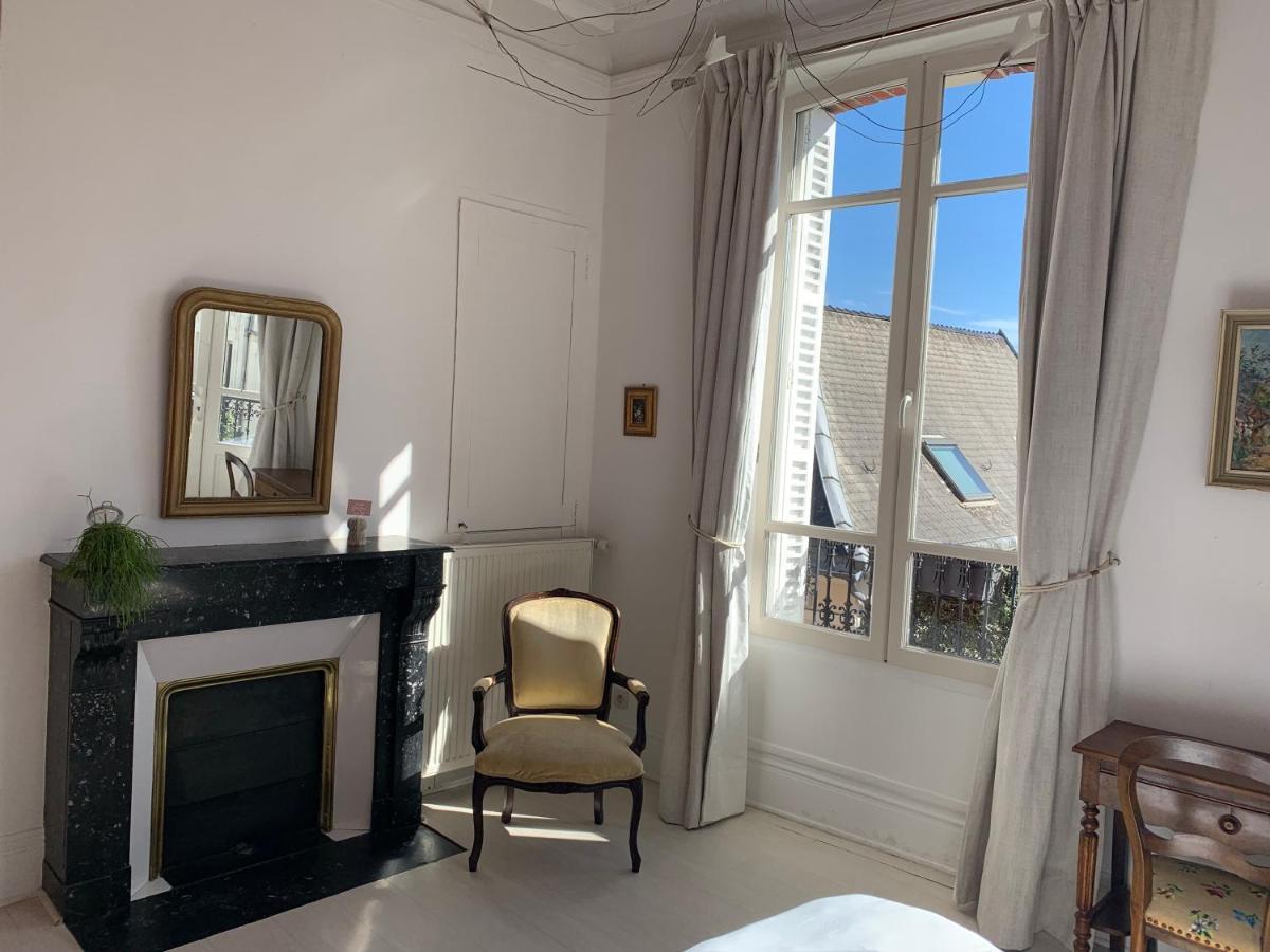 Le Saint-Remy Apartment เอแปร์เน ภายนอก รูปภาพ