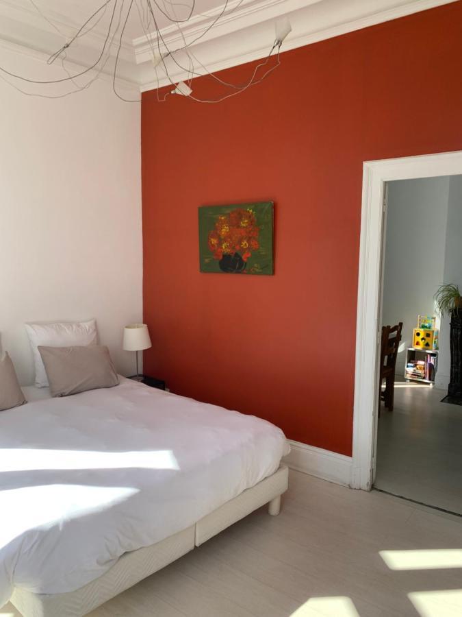 Le Saint-Remy Apartment เอแปร์เน ภายนอก รูปภาพ