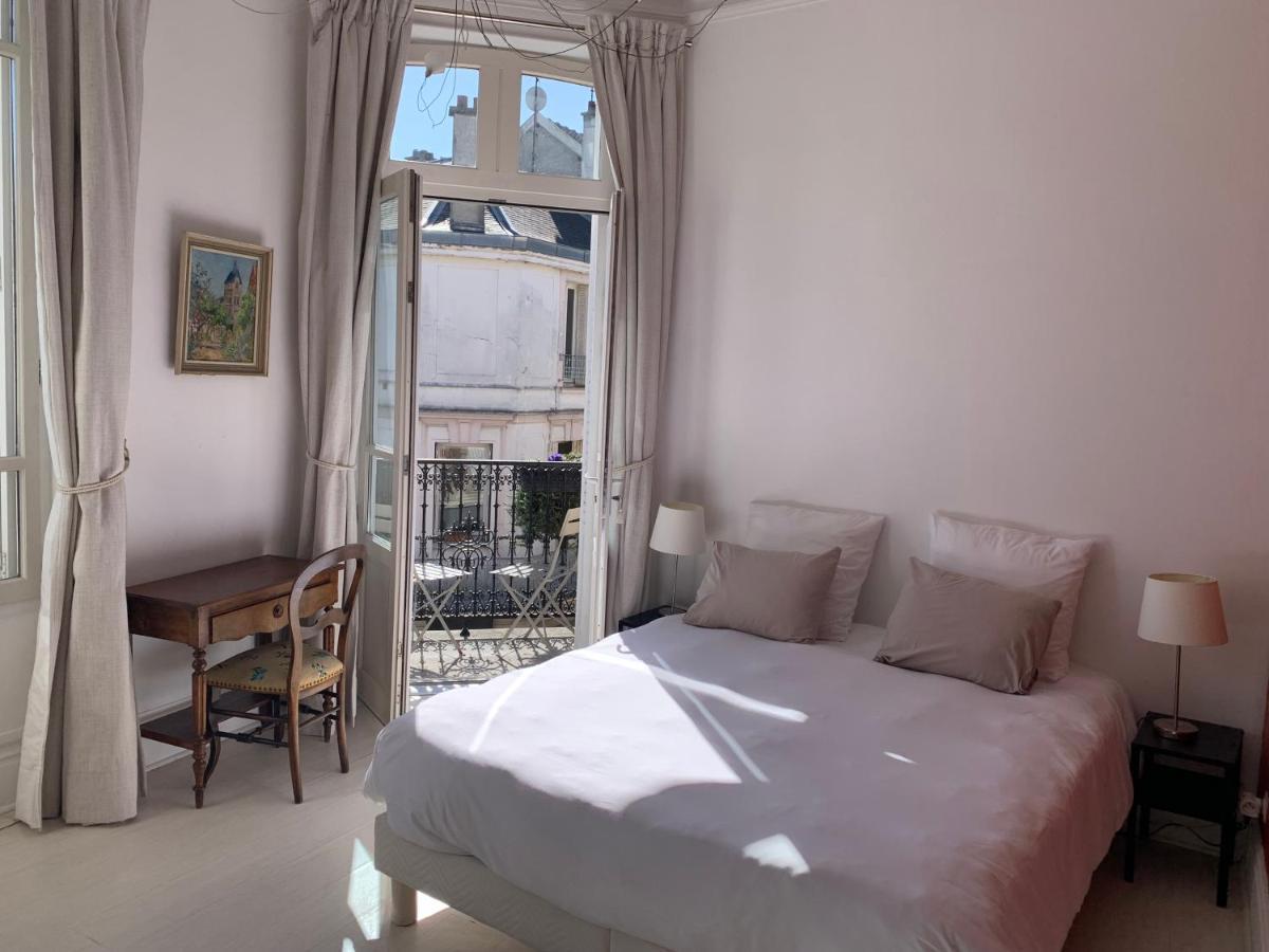 Le Saint-Remy Apartment เอแปร์เน ภายนอก รูปภาพ